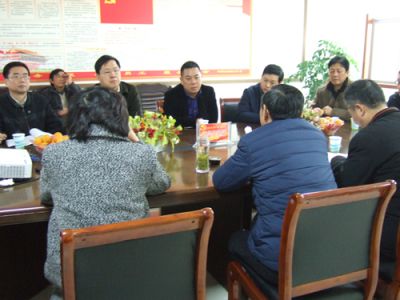 縣政府常務(wù)副縣長(zhǎng)曹紅斌、金融辦主任靳林冬來(lái)金泉科技考察新三板掛牌上市工作
